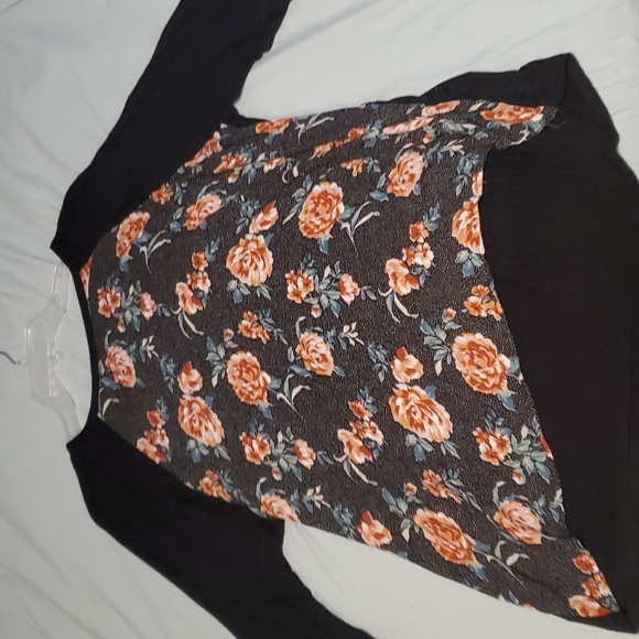 Floral Raglan Tee - Picture 1 of 1